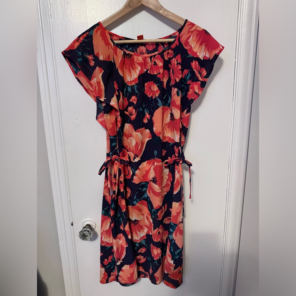 Chic Floral Print Dress with Drawstring Waist – Perfect for Casual Elegance!
